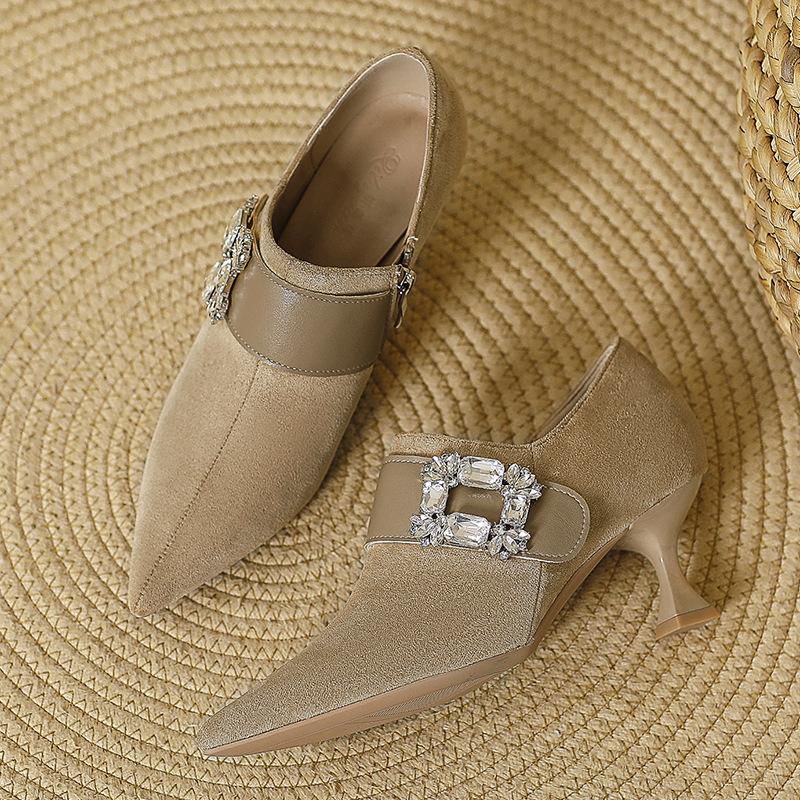 Pointed high heels women s thin heels spring and autumn 2025 new women s shoes rhinestone belt buckle French retro deep mouth single shoes 39 хакі
Pointed high heels women s thin heels spring and autumn 2025 new women s shoes rhinestone belt buckle French retro deep mouth single shoes 39 хакі