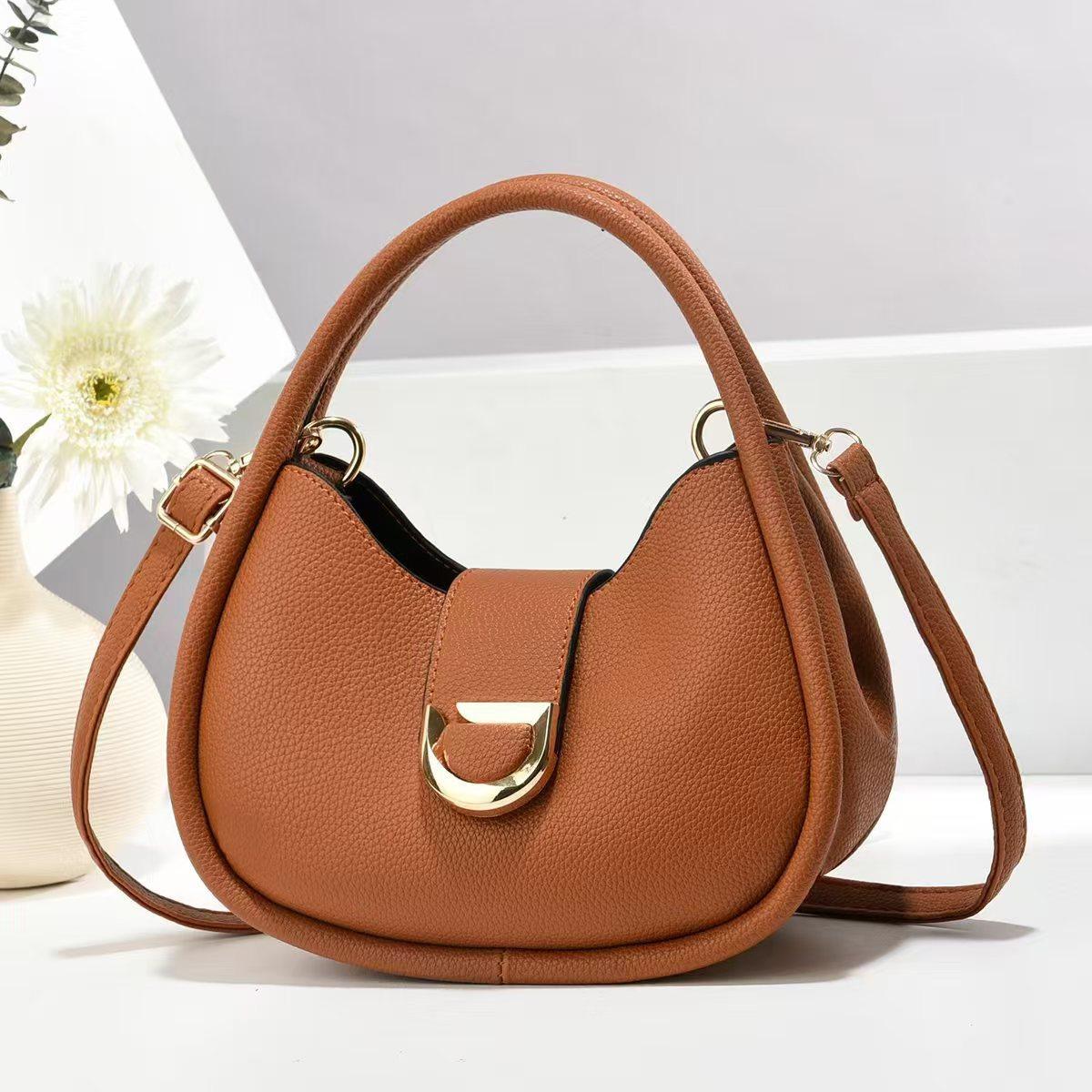 Универсальные женские сумки через плечо Осень / Зима Новая сумка для мобильного телефона Корейская модная сумка через плечо Женская сумка подмышкой
Универсальные женские сумки через плечо Осень / Зима Новая сумка для мобильного телефона Корейская модная сумка через плечо Женская сумка подмышкой