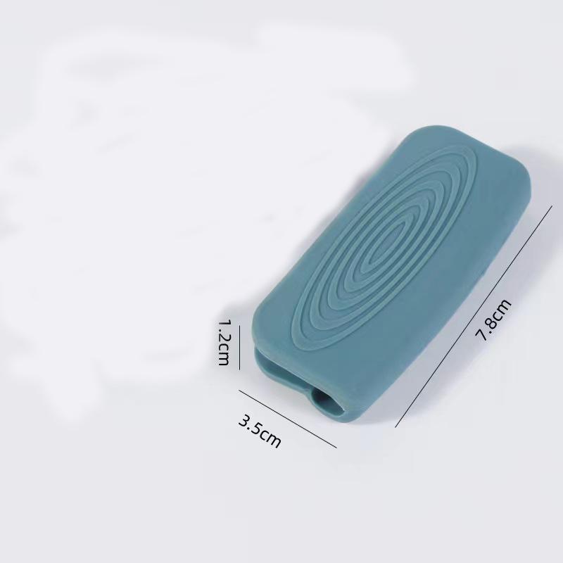 Товстий силіконовий затискач від опіків, термостійка ручка чавунного горщика, ізольовані рукавички, накладка-затискач для вуха горщика для кухонного використання
Товстий силіконовий затискач від опіків, термостійка ручка чавунного горщика, ізольовані рукавички, накладка-затискач для вуха горщика для кухонного використання