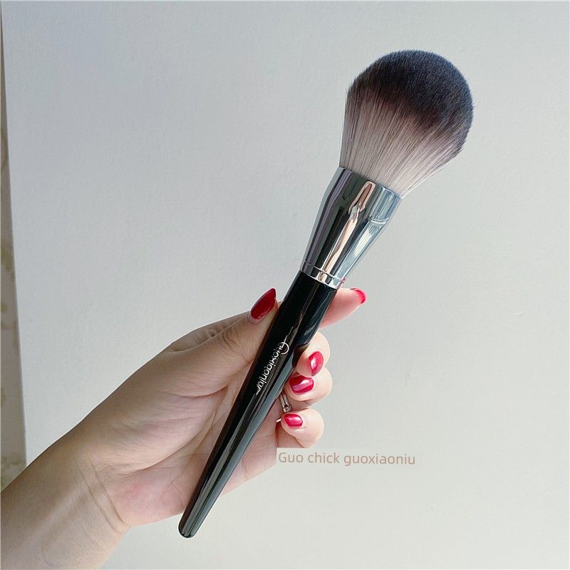 Guo Xiaoniu Blush Brush a Large Super Fluffy Dotted Brush Soft Loose Powder Loose Powder Finishing Brush Makeup Portable Man-made fiber Large Powder Brush (with Cover)
Guo Xiaoniu Blush Brush a Large Super Fluffy Dotted Brush Soft Loose Powder Loose Powder Finishing Brush Makeup Portable Man-made fiber Large Powder Brush (with Cover)