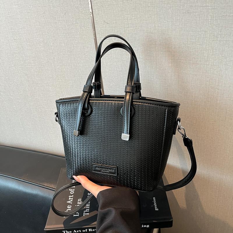 Autumn 2025 Korean Style Large Capacity Woven Crossbody Shoulder Bag чорний
Autumn 2025 Korean Style Large Capacity Woven Crossbody Shoulder Bag чорний