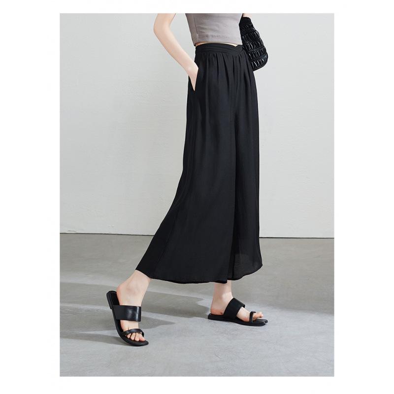 2026 Summer High Waist Wide-Leg Skirt Pants: Women s Casual Loose Fit, Thinning Nine-Point Design M чорний
2026 Summer High Waist Wide-Leg Skirt Pants: Women s Casual Loose Fit, Thinning Nine-Point Design M чорний