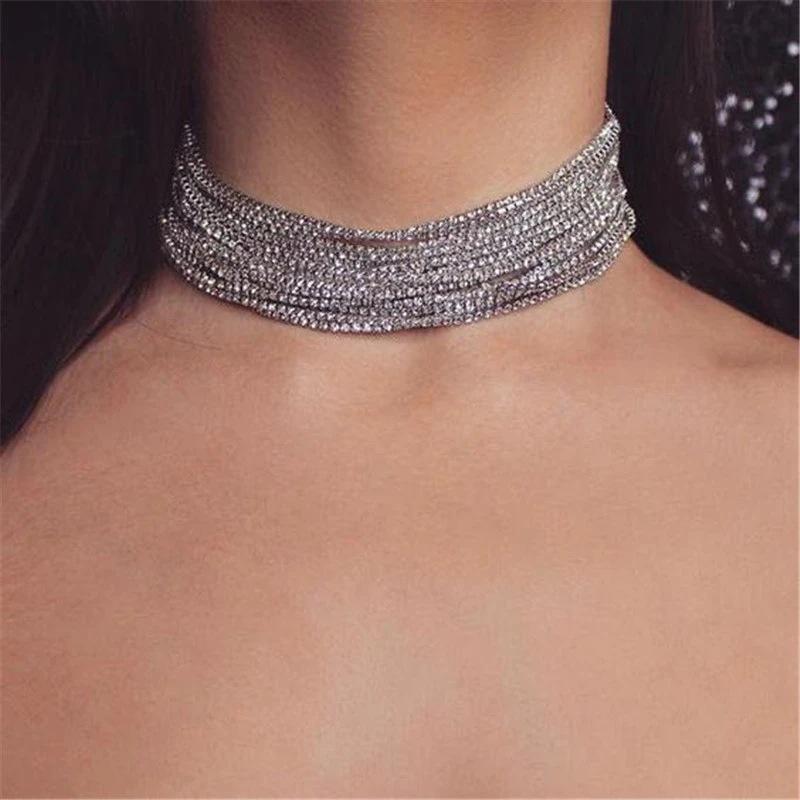 European Style Multi-Layer Choker Necklace with Inlaid Diamonds - Trendy Retro Minimalist Design for Women золотой
European Style Multi-Layer Choker Necklace with Inlaid Diamonds - Trendy Retro Minimalist Design for Women золотой