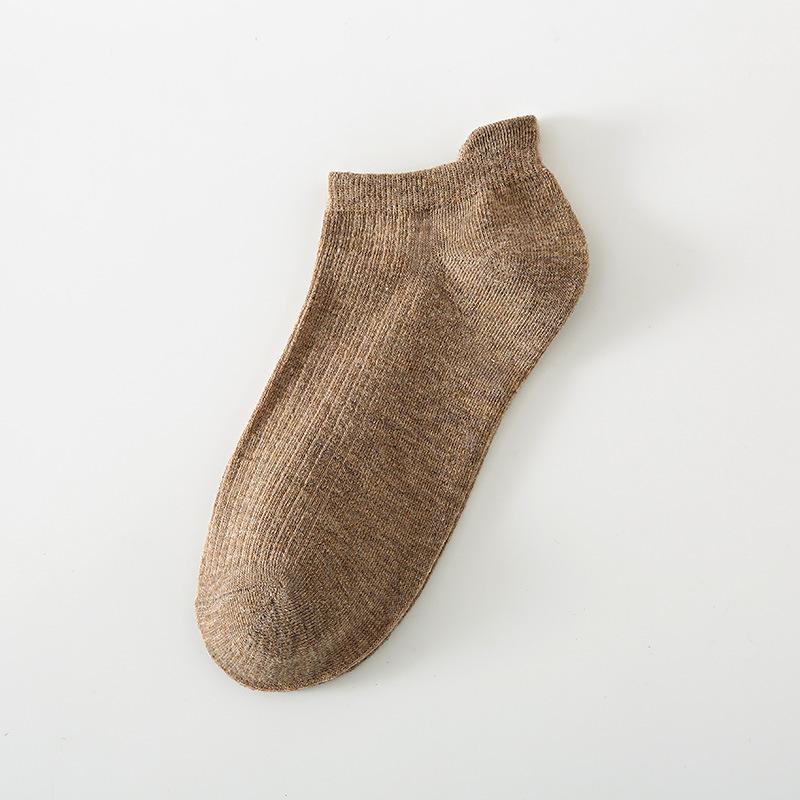 Женские весенне-летние однотонные хлопковые носки для студентов с вертикальным подъемом ушей и защитой стопы 1 pair хаки
Женские весенне-летние однотонные хлопковые носки для студентов с вертикальным подъемом ушей и защитой стопы 1 pair хаки