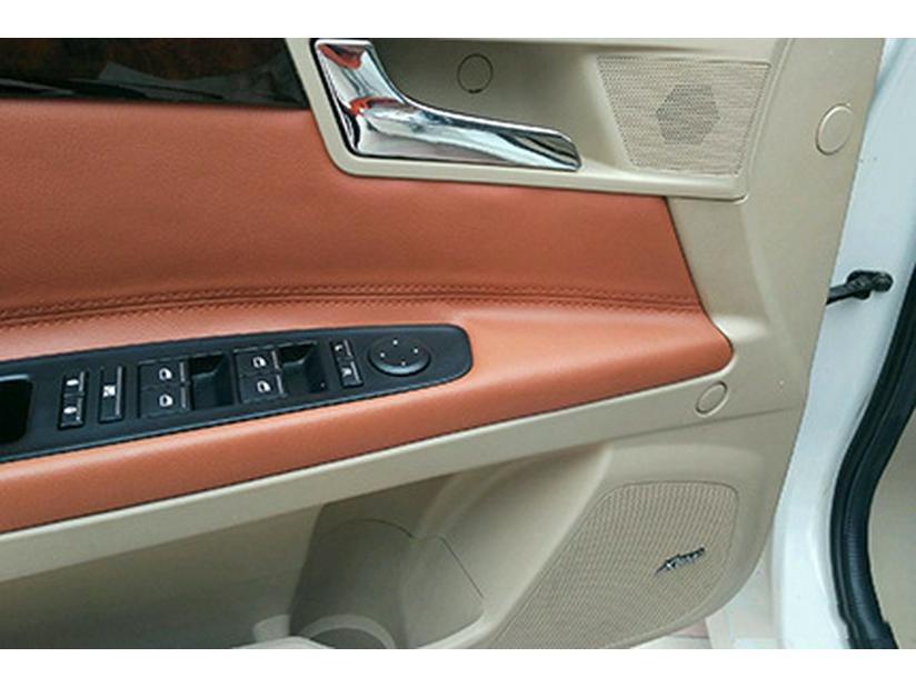 Roewe 350 Door Panel Armrest Leather Cover for Interior Modification
Roewe 350 Door Panel Armrest Leather Cover for Interior Modification