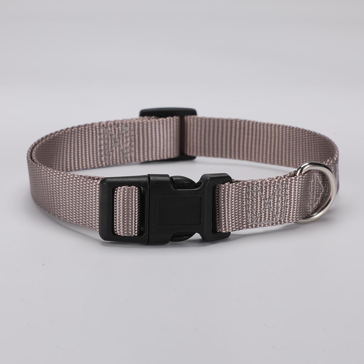 Регулируемый нейлоновый ошейник для собак, прочный базовый ошейник для маленьких и больших собак, французский бульдог, безопасные прогулки, дрессировка, товары для домашних животных L
Регулируемый нейлоновый ошейник для собак, прочный базовый ошейник для маленьких и больших собак, французский бульдог, безопасные прогулки, дрессировка, товары для домашних животных L