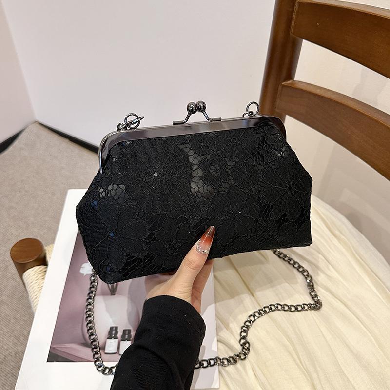 New Lace Shell Shoulder Bag Women s Chain Crossbody Bag Floral Small Handbag Elegant Lady Purse Trendy Accessory чёрный
New Lace Shell Shoulder Bag Women s Chain Crossbody Bag Floral Small Handbag Elegant Lady Purse Trendy Accessory чёрный