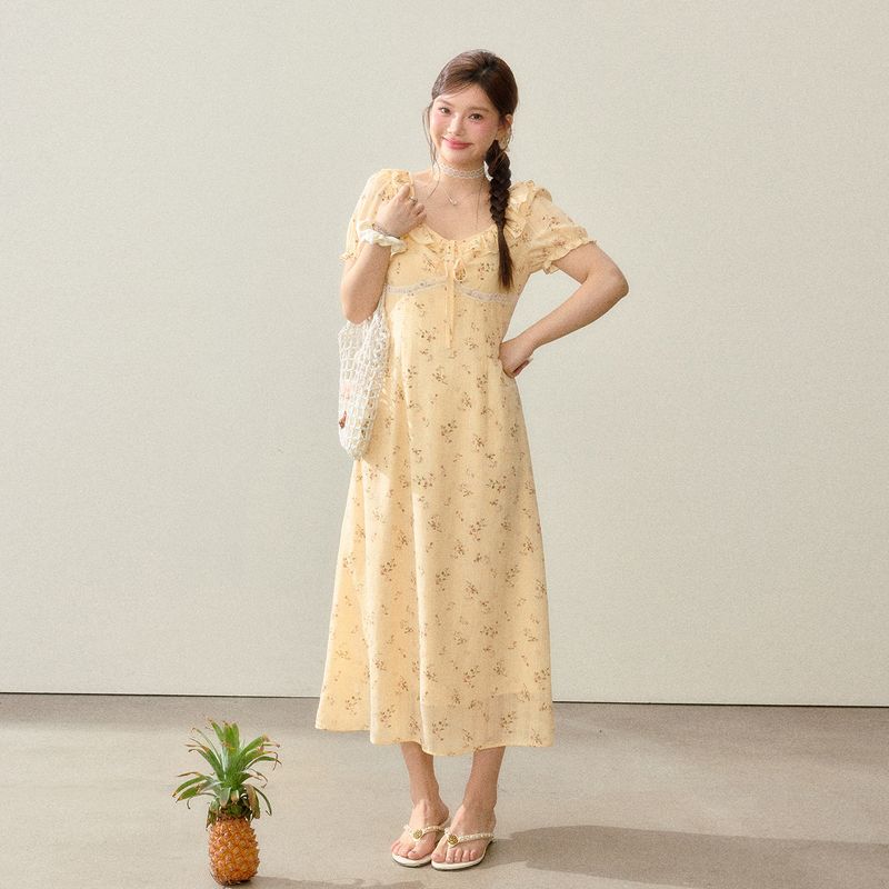 Zhang Daren s Summer Plus-Size Women s Dress for Slightly Chubby Women, Slimming Dress with Fruity Scent, Gentle Vacation Style Floral Dress Long skirt 3XL
Zhang Daren s Summer Plus-Size Women s Dress for Slightly Chubby Women, Slimming Dress with Fruity Scent, Gentle Vacation Style Floral Dress Long skirt 3XL