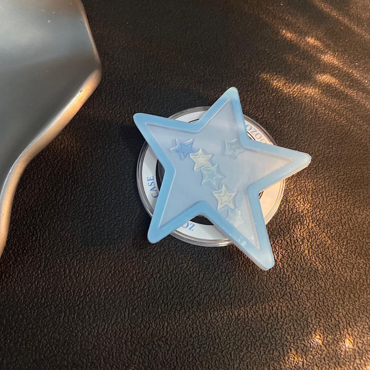 Niche Blue Star Magnetic Phone Bracket for MagSafe - Strong Adhesion for Desk Use
Niche Blue Star Magnetic Phone Bracket for MagSafe - Strong Adhesion for Desk Use