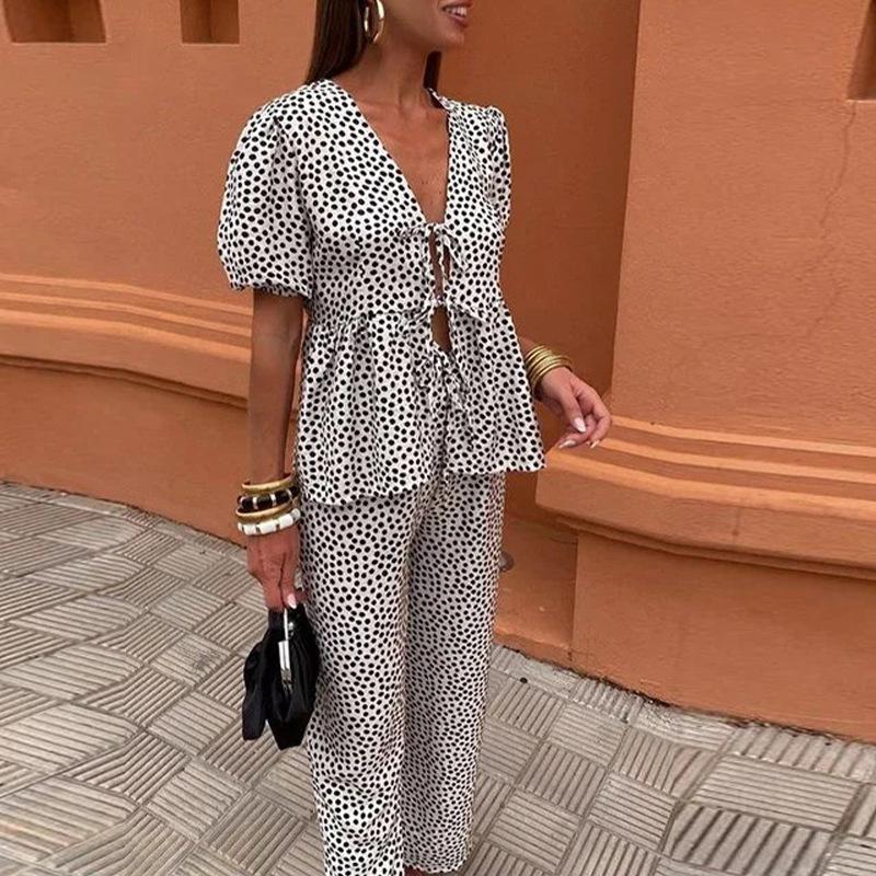 2026 New Women s Clothing Fashion Printing Pleated Women s Pants Suit Elegant Temperament Lace-up Hollow Suit M сірий
2026 New Women s Clothing Fashion Printing Pleated Women s Pants Suit Elegant Temperament Lace-up Hollow Suit M сірий