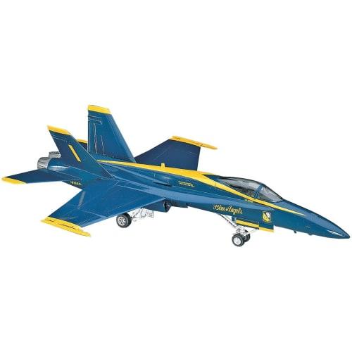 Пластиковая модель самолёта ВМС США Blue Angels F/A-18A Hornet масштаба 1/72 от Hasegawa D10
Пластиковая модель самолёта ВМС США Blue Angels F/A-18A Hornet масштаба 1/72 от Hasegawa D10