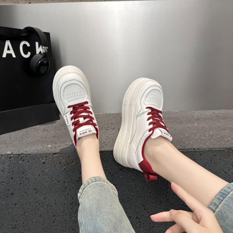 Leather little white shoes inner height increase women s shoes platform muffin shoes new versatile and thin casual white travel shoes 40 червоний
Leather little white shoes inner height increase women s shoes platform muffin shoes new versatile and thin casual white travel shoes 40 червоний