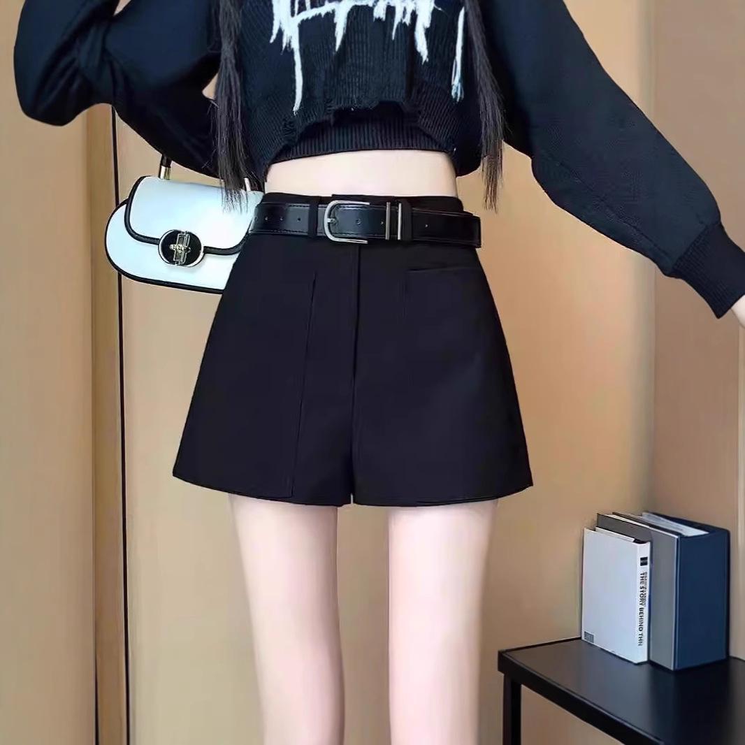 Women s High-Waisted Gray A-Line Wide-Leg Shorts - Autumn/Winter 2024 Collection Extra Small
Women s High-Waisted Gray A-Line Wide-Leg Shorts - Autumn/Winter 2024 Collection Extra Small