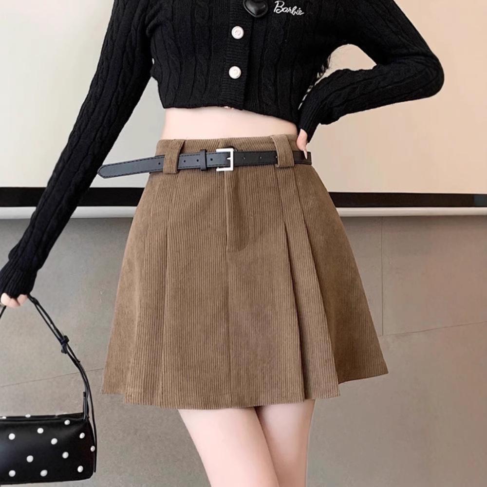 Women s Petite Khaki Corduroy Midi Skirt, Autumn/Winter 2024: High-Waist, Slimming A-Line, Bodycon, Pleated Design. XS for 70-80 lbs
Women s Petite Khaki Corduroy Midi Skirt, Autumn/Winter 2024: High-Waist, Slimming A-Line, Bodycon, Pleated Design. XS for 70-80 lbs