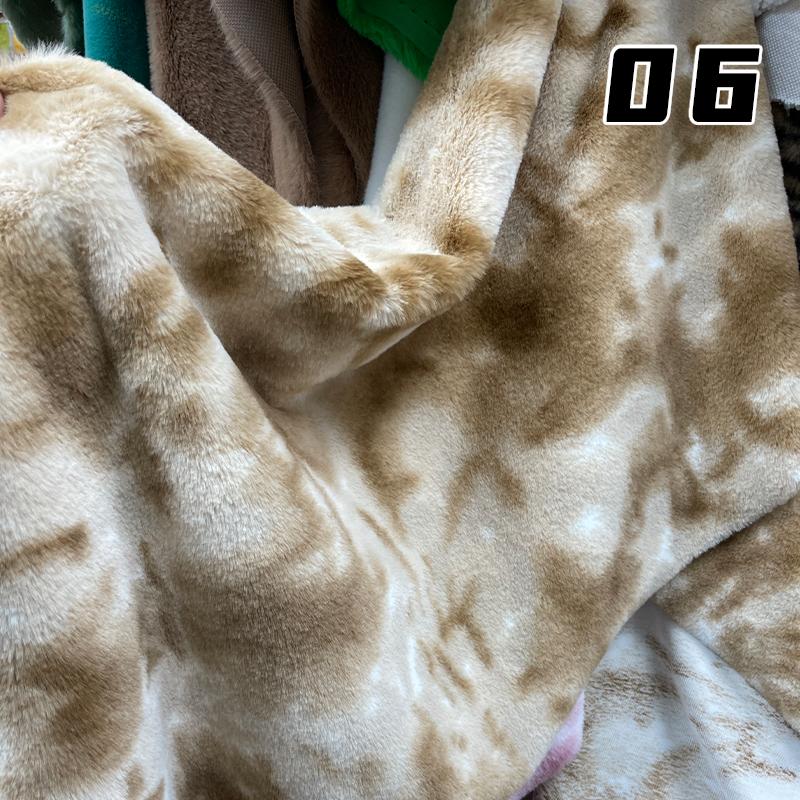 45*160CM Plush Fabric Thicken 1cm Imitation Rabbit Fur Tie Dye Gradient Ink Color Rainbow Wool Handmade Diy Sewing Doll Clothing 45X160CM
45*160CM Plush Fabric Thicken 1cm Imitation Rabbit Fur Tie Dye Gradient Ink Color Rainbow Wool Handmade Diy Sewing Doll Clothing 45X160CM