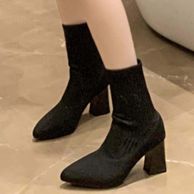 Women s Pointed Toe Sock Boots New Winter Female Shoes Plus Size Fashion Chunky Heeled Boots for Women Keep Warm Mid Calf Boots
Women s Pointed Toe Sock Boots New Winter Female Shoes Plus Size Fashion Chunky Heeled Boots for Women Keep Warm Mid Calf Boots
