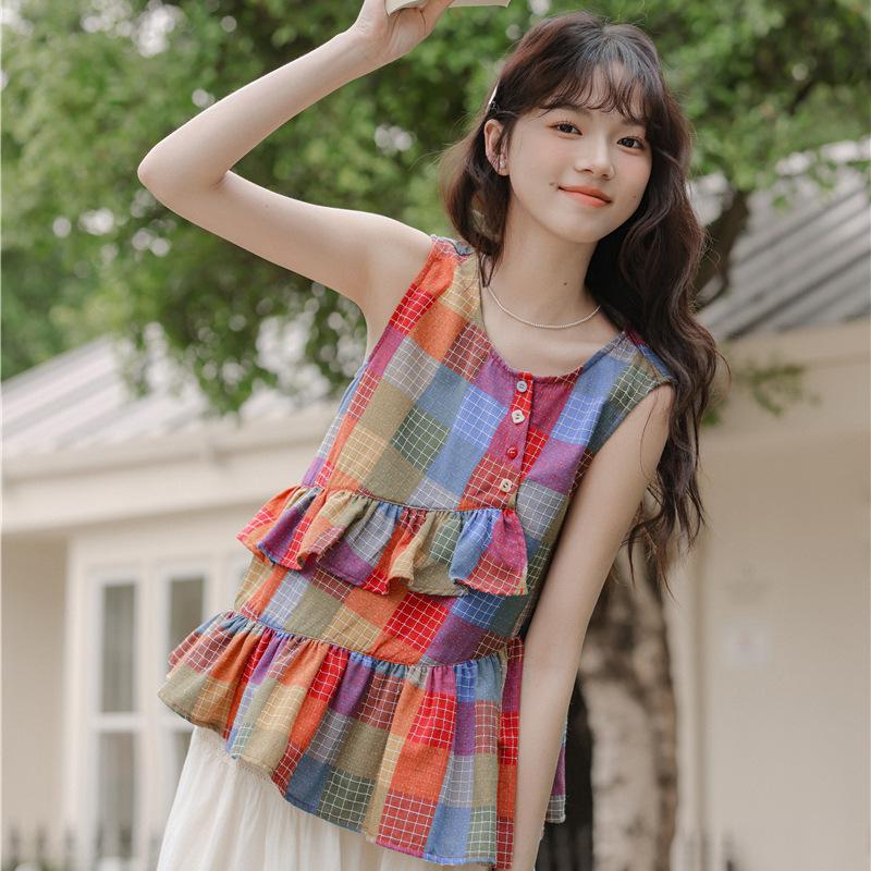 Летняя цветная клетчатая майка без рукавов в стиле ретро, свободного кроя, с нишевым топом необычного дизайна S
Летняя цветная клетчатая майка без рукавов в стиле ретро, свободного кроя, с нишевым топом необычного дизайна S