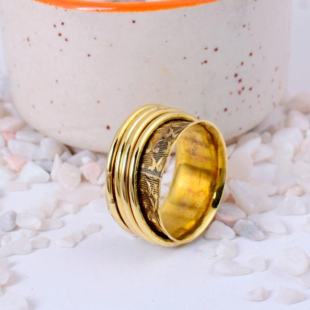 Handcrafted Brass Spinner Fidget Ring | Detailed Chevron Pattern Band | Anxiety Relief Meditation Statement Jewelry 11 срібний
Handcrafted Brass Spinner Fidget Ring | Detailed Chevron Pattern Band | Anxiety Relief Meditation Statement Jewelry 11 срібний