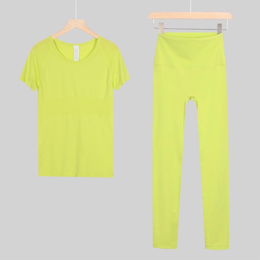 In-Stock Women s Quick-Dry Round Neck Sports Set: Short-Sleeve Top & Nine-Point Pants for Running, Training, Yoga 2/S
In-Stock Women s Quick-Dry Round Neck Sports Set: Short-Sleeve Top & Nine-Point Pants for Running, Training, Yoga 2/S