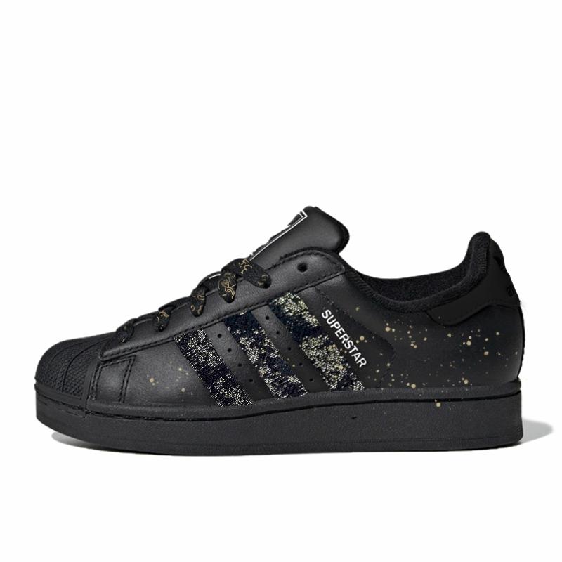 Adidas Originals Superstar 2 Midnight Waltz Abrasion Resistant Low top Skateboard Shoes Unisex Black JI0079(Team598-) 35⅔
Adidas Originals Superstar 2 Midnight Waltz Abrasion Resistant Low top Skateboard Shoes Unisex Black JI0079(Team598-) 35⅔
