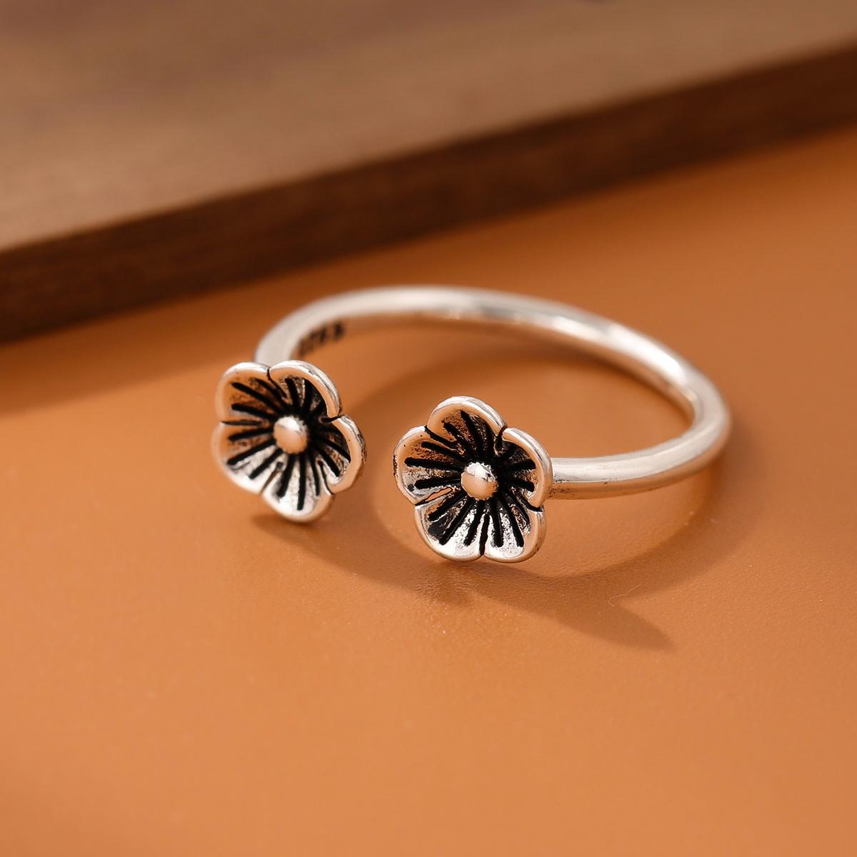 New Retro Personality Couple Creative 925 Sterling Silver Jewelry Not Allergic Plum Flower And Bamboo Opening Rings R343 сливовый
New Retro Personality Couple Creative 925 Sterling Silver Jewelry Not Allergic Plum Flower And Bamboo Opening Rings R343 сливовый