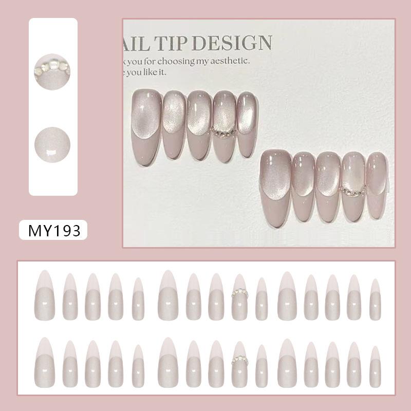 White temperament powder French simple cat eye flash European and American ins wind removable wearing armor diamond 30 pieces
White temperament powder French simple cat eye flash European and American ins wind removable wearing armor diamond 30 pieces
