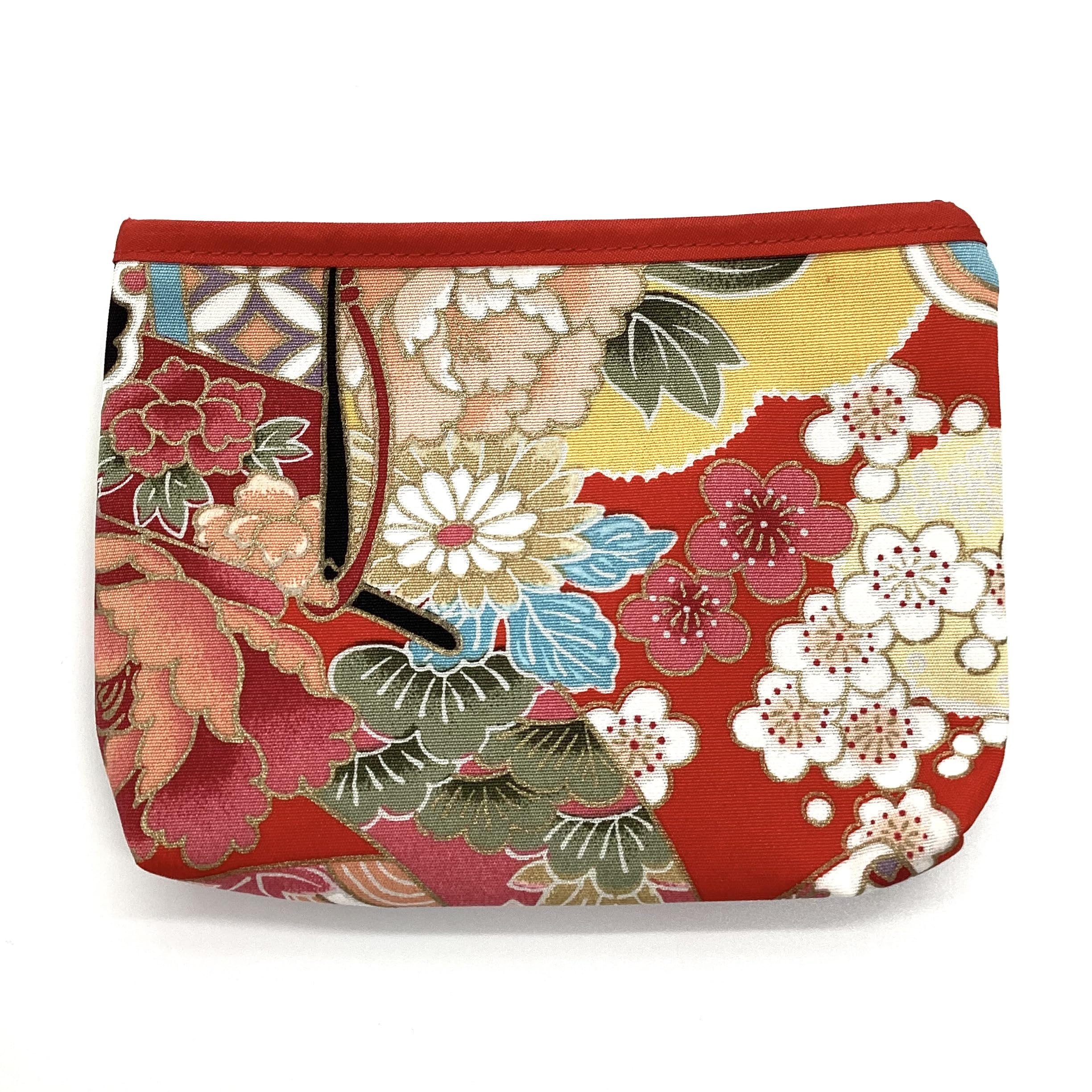 Made in Pure Silk Square x for Cosmetics and Japanese no of Red Kyosuke, Japan, Pouch, Small, Approx. 10.5 13.5cm, Accessories, Pattern, Hanayagi
Made in Pure Silk Square x for Cosmetics and Japanese no of Red Kyosuke, Japan, Pouch, Small, Approx. 10.5 13.5cm, Accessories, Pattern, Hanayagi