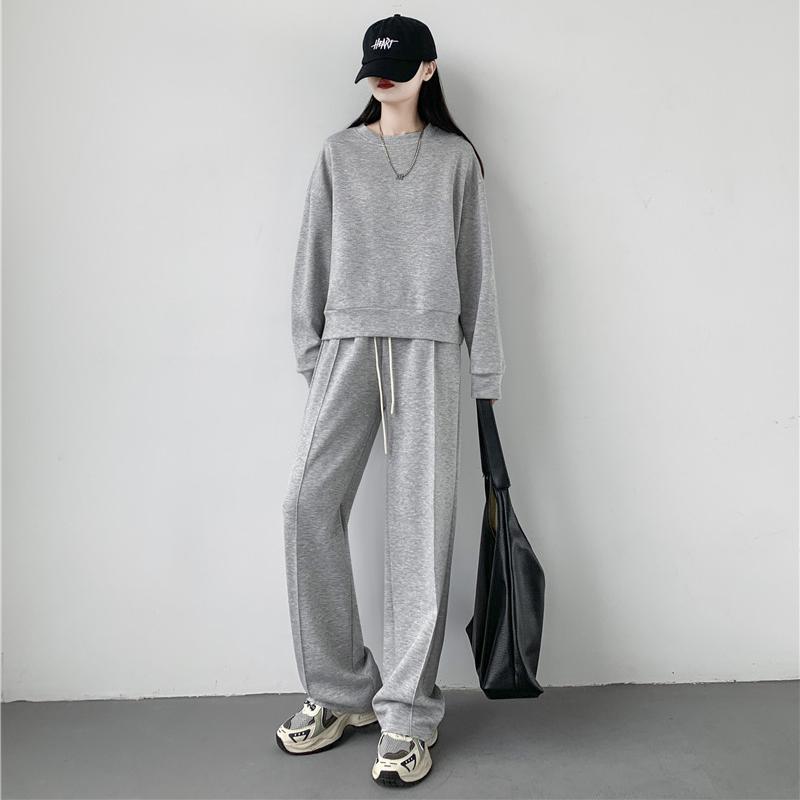 Женский спортивный и досуговый комплект с капюшоном, женский свободный и простой топ с круглым вырезом, широкие брюки, комплект из двух частей спортивных штанов L серый
Женский спортивный и досуговый комплект с капюшоном, женский свободный и простой топ с круглым вырезом, широкие брюки, комплект из двух частей спортивных штанов L серый