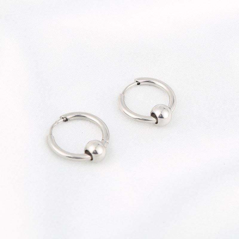 Direct sales of European and American earrings, fashionable personalized ball belt small ring without earrings, stainless steel stud earrings
Direct sales of European and American earrings, fashionable personalized ball belt small ring without earrings, stainless steel stud earrings