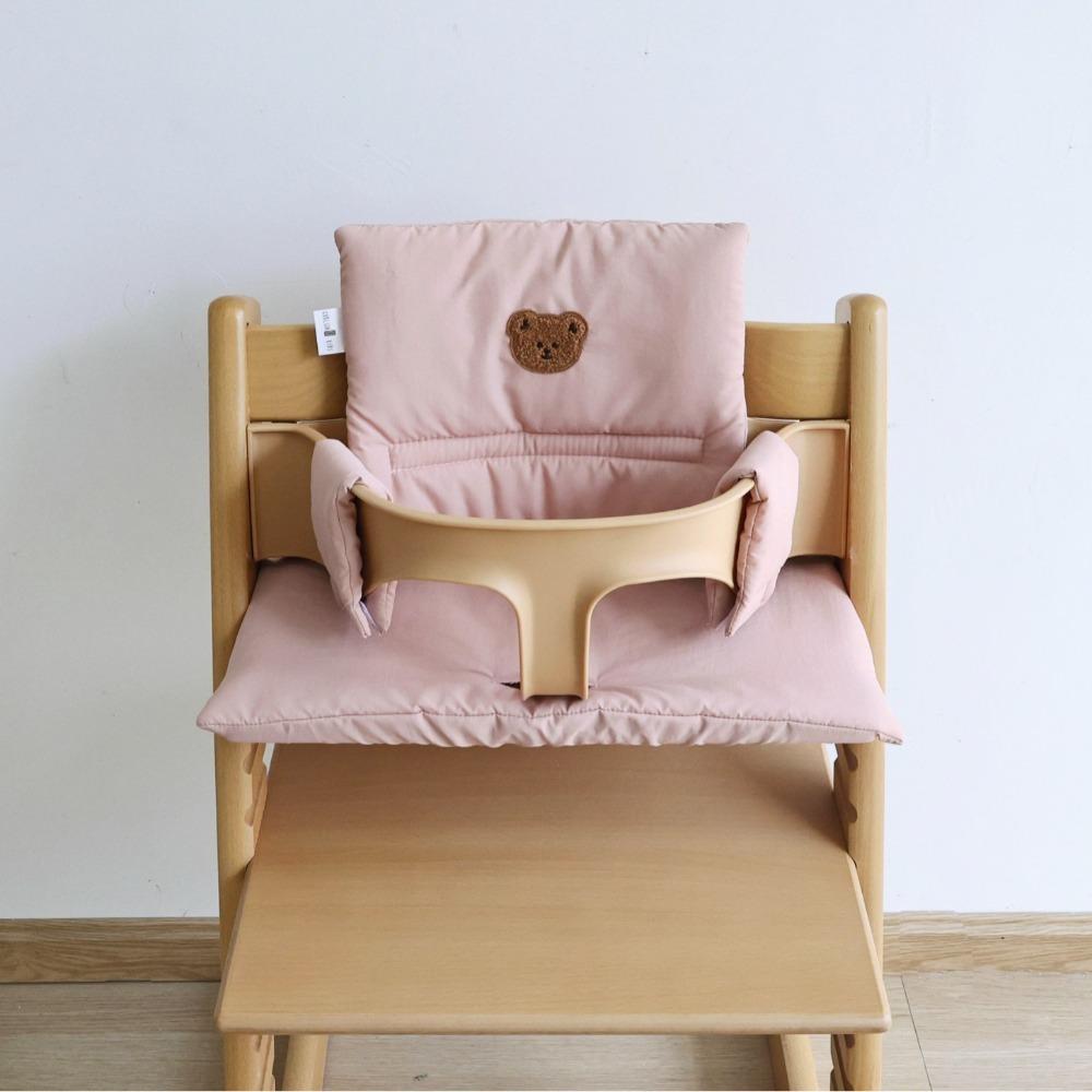 Breathable Children s Dining Chair Cushion Solid Color Bear Pattern Eating Cushion Thickened Soft Infant Growth Chair Cushion рожевий
Breathable Children s Dining Chair Cushion Solid Color Bear Pattern Eating Cushion Thickened Soft Infant Growth Chair Cushion рожевий