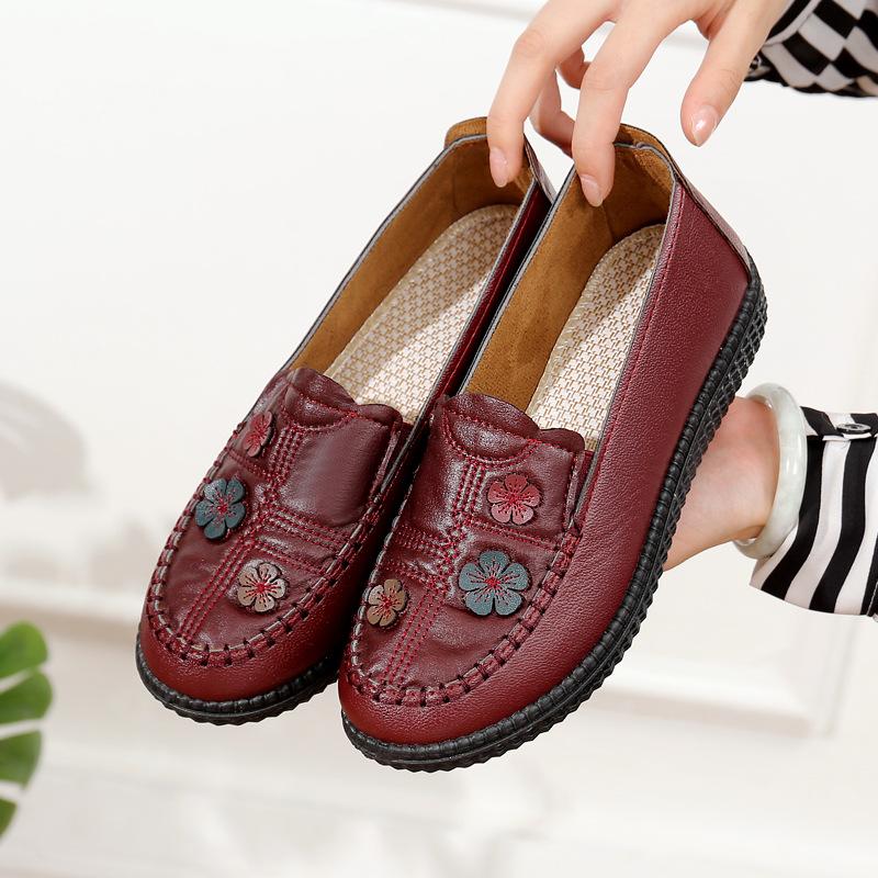 Women s embroidered mother shoes spring and autumn new one-pedal easy to wear and take off soft sole soft surface comfortable non-slip casual women s 40 червоний
Women s embroidered mother shoes spring and autumn new one-pedal easy to wear and take off soft sole soft surface comfortable non-slip casual women s 40 червоний