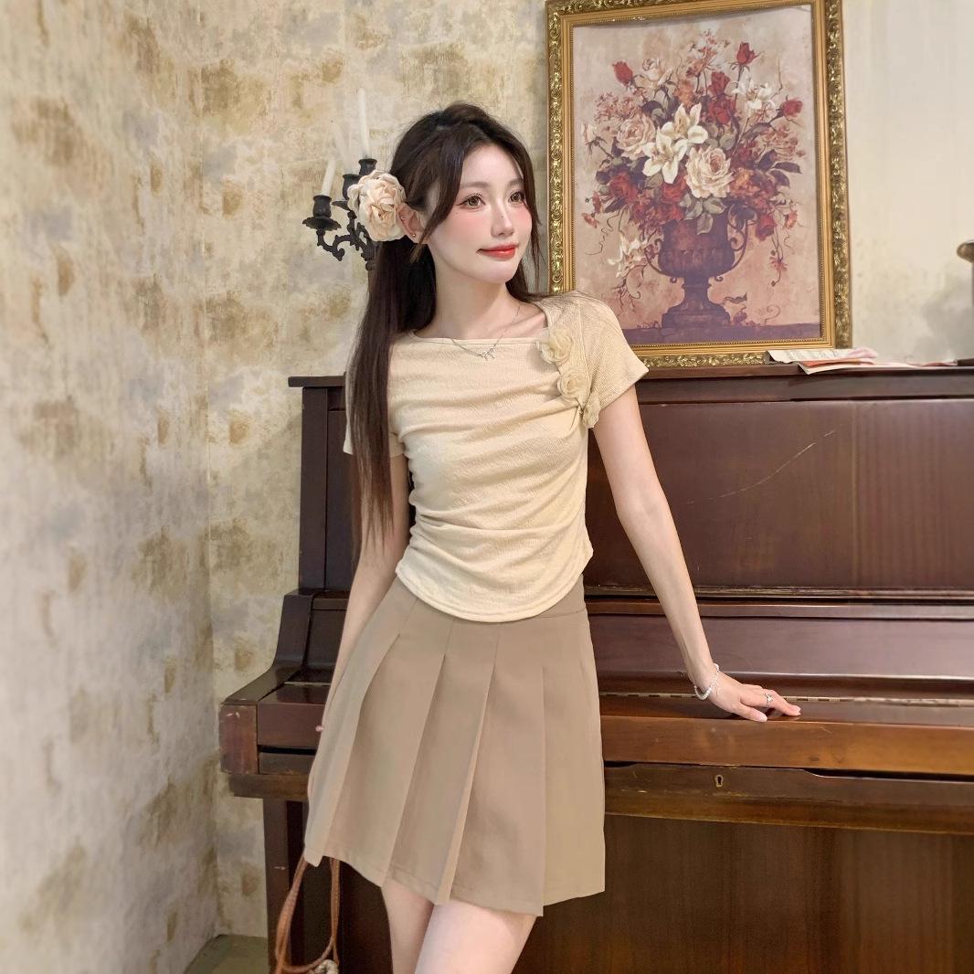 Spring 2025 Women s French Pleated 3D Rose Short-Sleeve Slim Top One size (recommended for up to 125 lbs)
Spring 2025 Women s French Pleated 3D Rose Short-Sleeve Slim Top One size (recommended for up to 125 lbs)