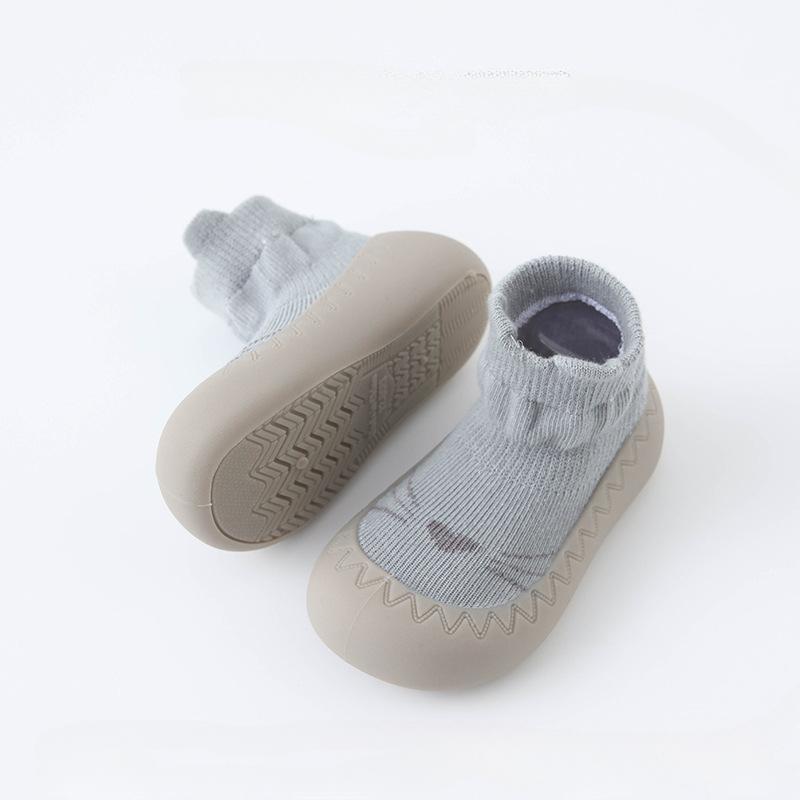 Baby Socks Shoes Infant Cute Cartoon Kids Sock Sneakers Soft Rubber Sole Child Floor Socks BeBe Booties Toddler First Walker 20 (0-6months) синій
Baby Socks Shoes Infant Cute Cartoon Kids Sock Sneakers Soft Rubber Sole Child Floor Socks BeBe Booties Toddler First Walker 20 (0-6months) синій