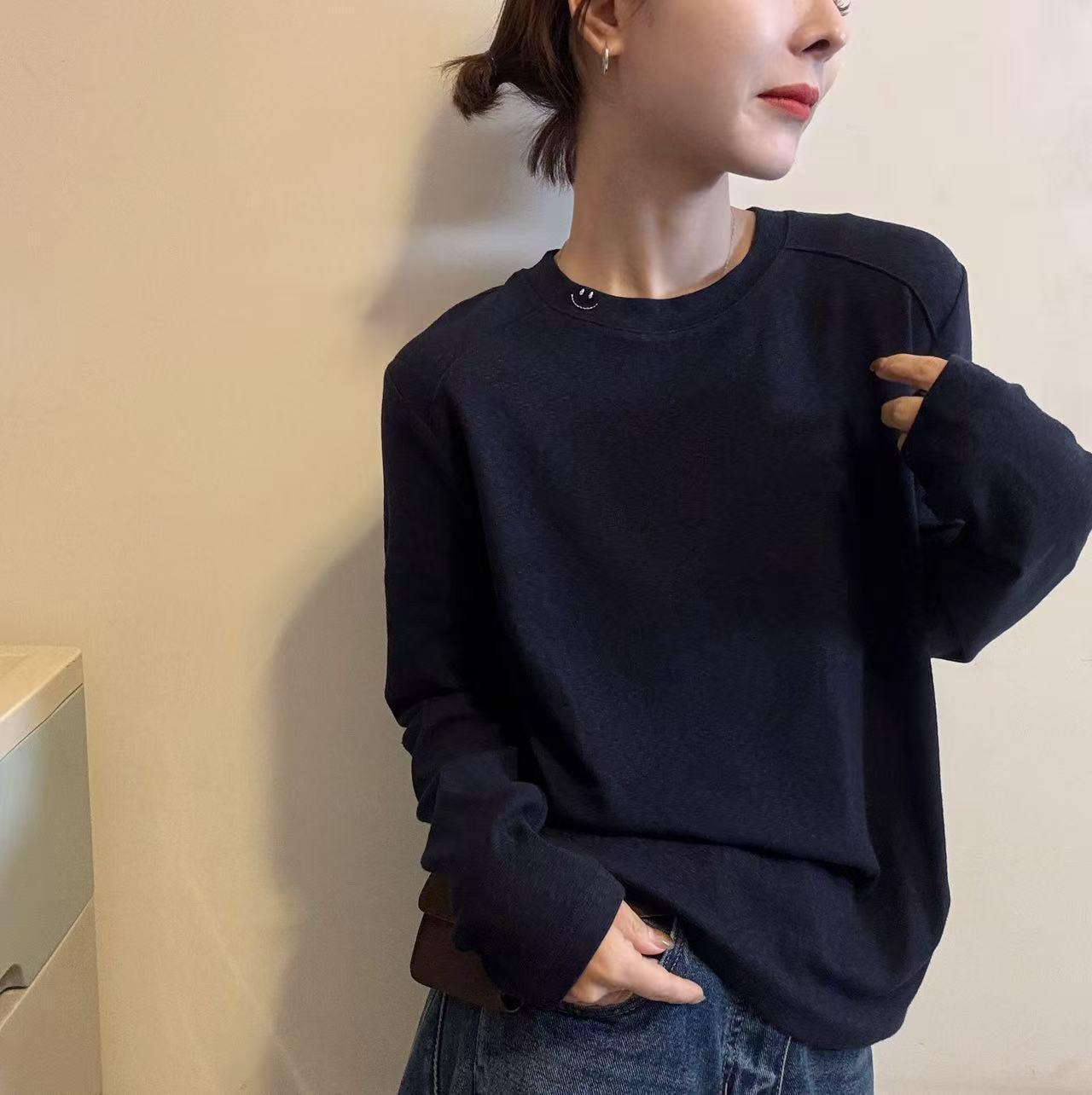 Khaki Round Neck Korean Hoodie with Smile Embroidery - Women s Trendy Casual, Long Sleeve, Versatile Base Layer. L темно-синий
Khaki Round Neck Korean Hoodie with Smile Embroidery - Women s Trendy Casual, Long Sleeve, Versatile Base Layer. L темно-синий