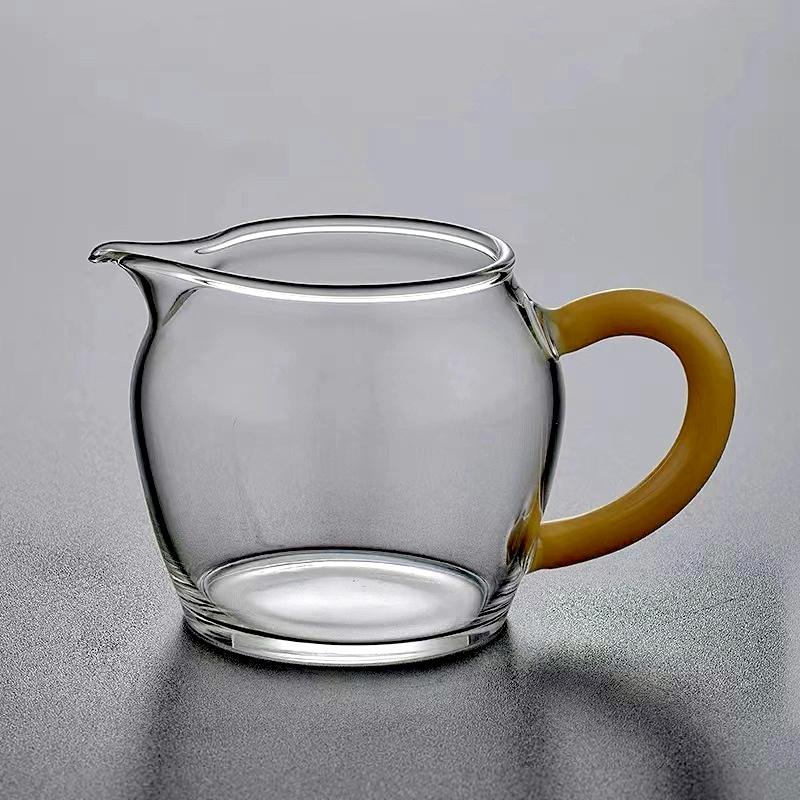 250ml Imitation Jade Handle Glass Tea Pitchers Fair Cup Tea Ceremony Tea Cup Chahai Kungfu Tea Set Accessories Coffee Pitcher жовтий
250ml Imitation Jade Handle Glass Tea Pitchers Fair Cup Tea Ceremony Tea Cup Chahai Kungfu Tea Set Accessories Coffee Pitcher жовтий