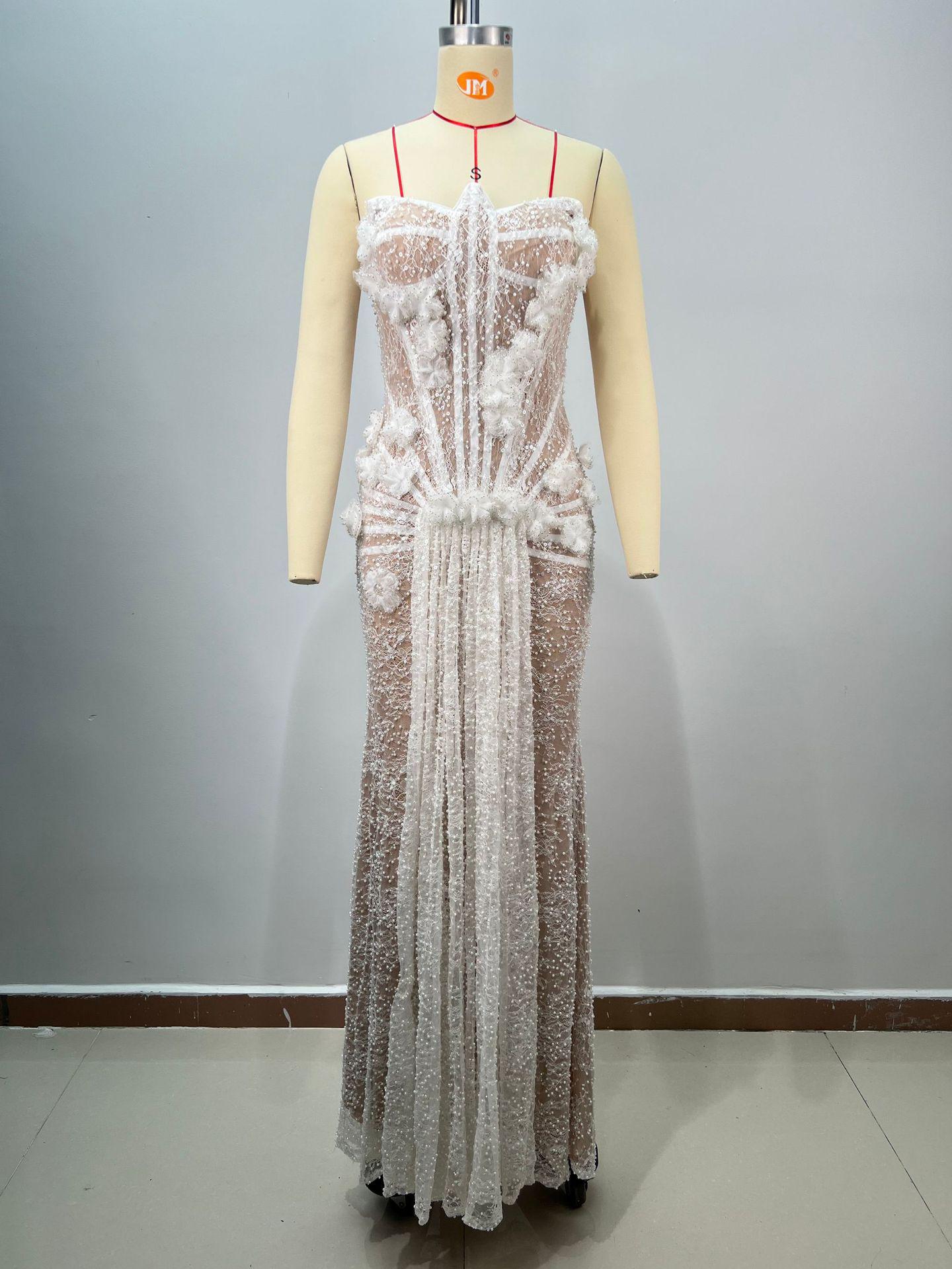 Изысканное вышитое белое вечернее свадебное платье без бретелек, облегающее фигуру, из кружева Large
Изысканное вышитое белое вечернее свадебное платье без бретелек, облегающее фигуру, из кружева Large