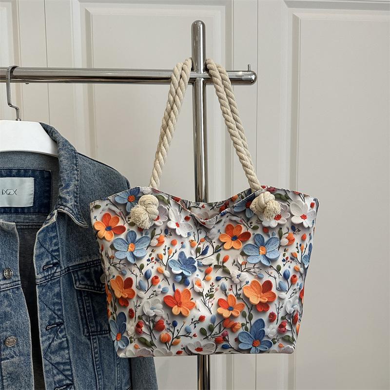 Большая вместительная красивая повседневная женская сумка новая модная сумка-тоут для поездок на работу с цветочным принтом сумка на плечо/подмышку женская
Большая вместительная красивая повседневная женская сумка новая модная сумка-тоут для поездок на работу с цветочным принтом сумка на плечо/подмышку женская