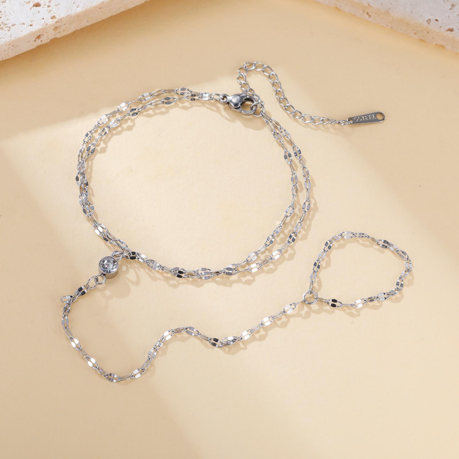Shinny Double Layers Lip Chain Finger Bracelets for Women Stainless Steel Clear Zircon Gold Color Minimalist Jewelry Gift 2026 17-22 cm
Shinny Double Layers Lip Chain Finger Bracelets for Women Stainless Steel Clear Zircon Gold Color Minimalist Jewelry Gift 2026 17-22 cm