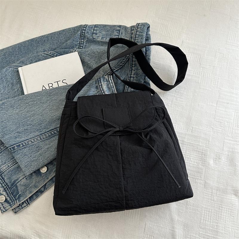 Lightweight Portable Women s Crossbody Bags Versatile Large Capacity Girls Class Tote Simple Bow Ladies Shoulder Bag Handbag чёрный
Lightweight Portable Women s Crossbody Bags Versatile Large Capacity Girls Class Tote Simple Bow Ladies Shoulder Bag Handbag чёрный