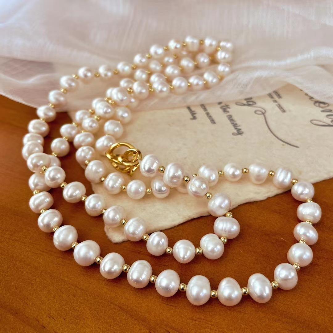 Retro Autumn And Winter Natural Freshwater Pearls Gypsy Stars, A Variety Of Wearing Methods, Sweater Chain, Necklace, Neck Chain, Atmosphere
Retro Autumn And Winter Natural Freshwater Pearls Gypsy Stars, A Variety Of Wearing Methods, Sweater Chain, Necklace, Neck Chain, Atmosphere