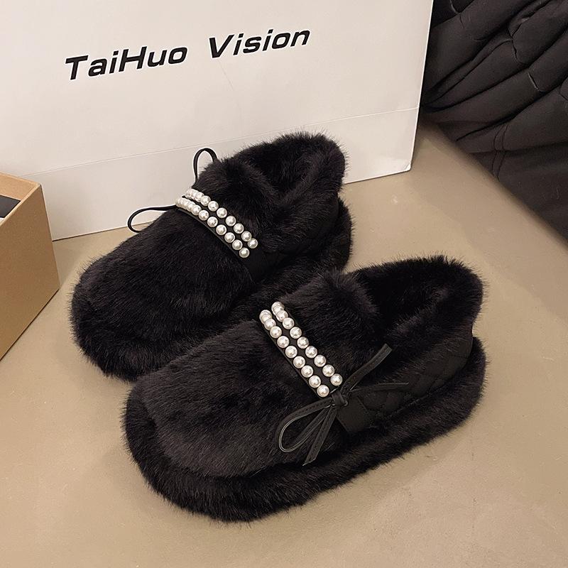 Xiaoxiangfeng fluffy shoes women s autumn and winter outer wear velvet white Internet celebrities pedal Doudou shoes 2025 new cotton 40 чёрный
Xiaoxiangfeng fluffy shoes women s autumn and winter outer wear velvet white Internet celebrities pedal Doudou shoes 2025 new cotton 40 чёрный
