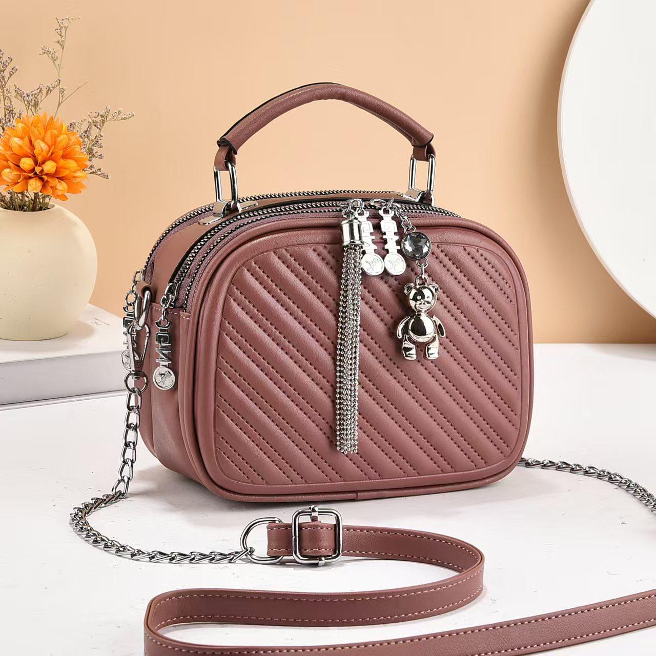 Нова велика місткість легка розкішна високої якості м яка міцна модна вишукана легка сумка-кросбоді для щоденного використання на вулиці синій
Нова велика місткість легка розкішна високої якості м яка міцна модна вишукана легка сумка-кросбоді для щоденного використання на вулиці синій