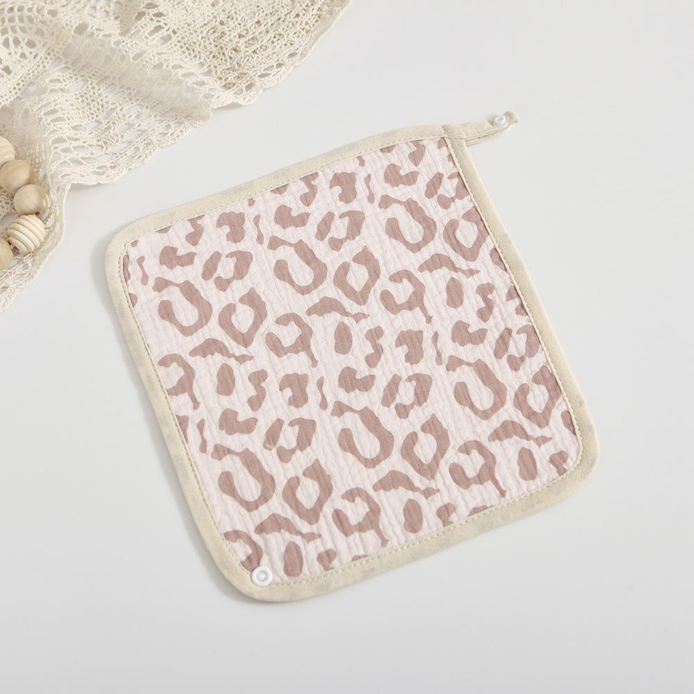 Дитячий рушник та хустка з бавовняної марлі в корейському стилі з 4 шарами 25*25 cm
Дитячий рушник та хустка з бавовняної марлі в корейському стилі з 4 шарами 25*25 cm