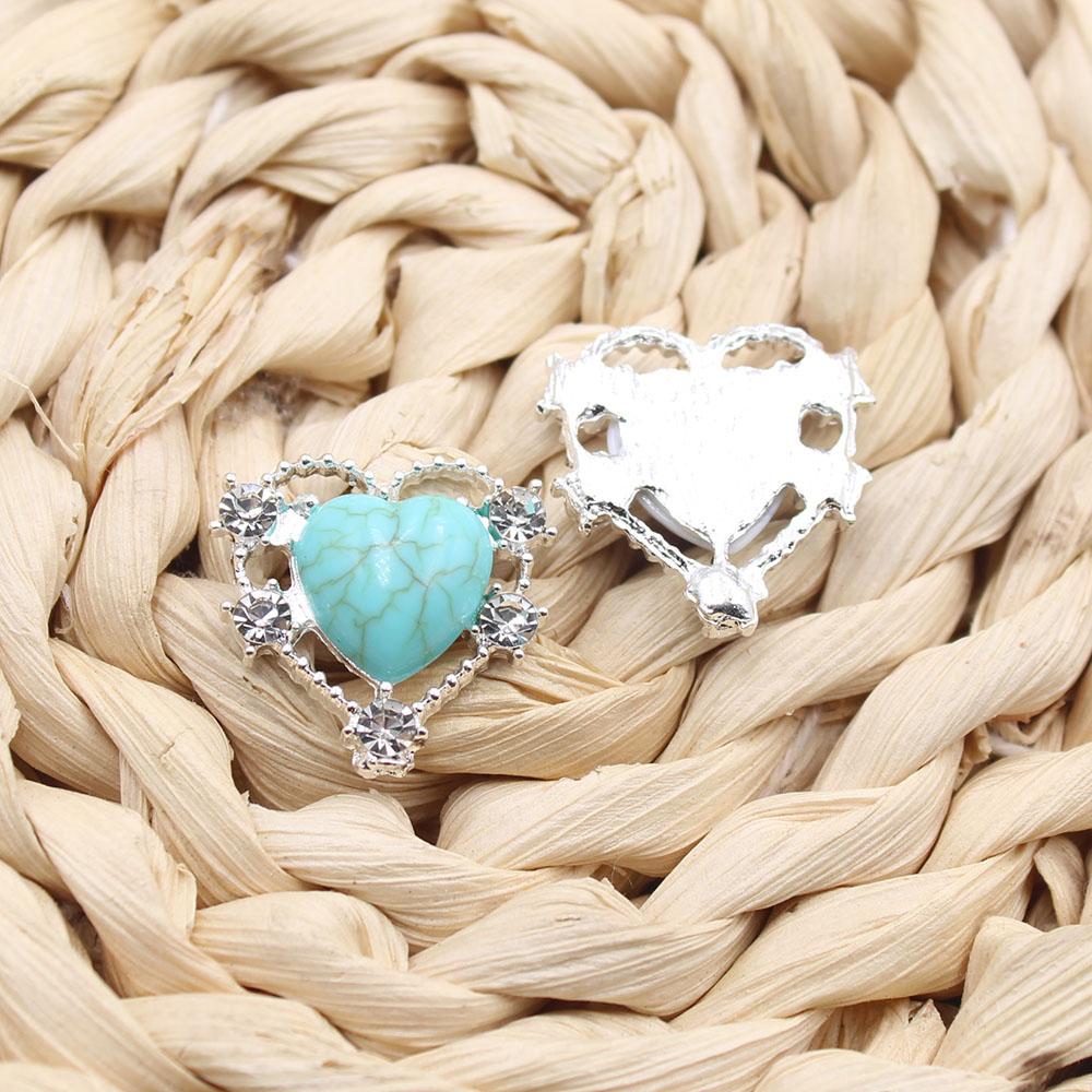 New 6 pieces of 21MM silver heart-shaped turquoise alloy jewelry accessories DIY hair accessories clothing decoration
New 6 pieces of 21MM silver heart-shaped turquoise alloy jewelry accessories DIY hair accessories clothing decoration