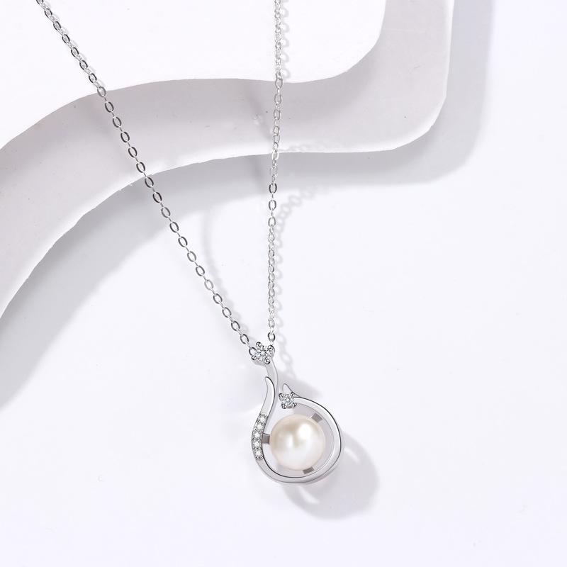 Ожерелье из пресноводного жемчуга для женщин, летнее, ретро, полный бриллиант, простая цепочка на ключицу, стиль матери, нишевая мода, геометрический кулон
Ожерелье из пресноводного жемчуга для женщин, летнее, ретро, полный бриллиант, простая цепочка на ключицу, стиль матери, нишевая мода, геометрический кулон