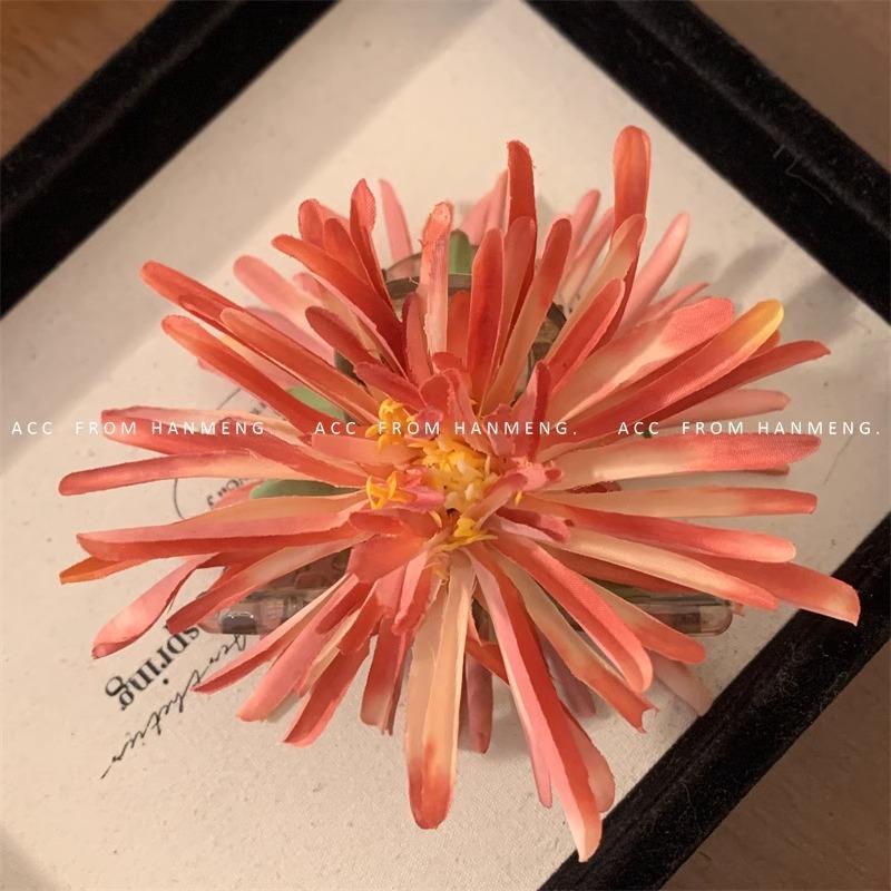 Super Immortal Korean Version Crab Claw Chrysanthemum Grasp Clip High Grade Hairpin Girl Spring Back Of Head Disc Hair Shark Half
Super Immortal Korean Version Crab Claw Chrysanthemum Grasp Clip High Grade Hairpin Girl Spring Back Of Head Disc Hair Shark Half