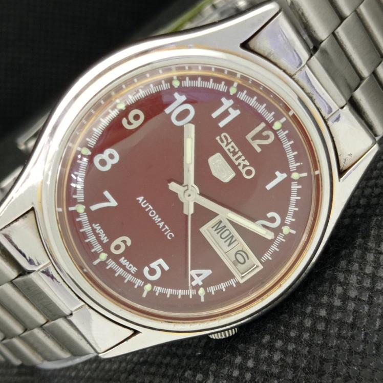 USED VINTAGE SEIKO 5 AUTO 7009A JAPAN MENS D/D BROWN WATCH 608d-a315627-2 SKU608d-a315627
USED VINTAGE SEIKO 5 AUTO 7009A JAPAN MENS D/D BROWN WATCH 608d-a315627-2 SKU608d-a315627