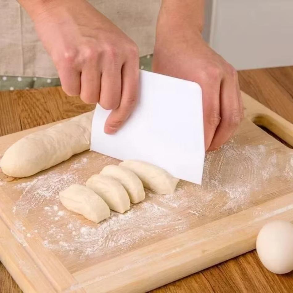 2 Pcs/Set Trapezoidal Plastic Scraper Baking Large Intestine Flour Scraper Dough Cutter Kitchen Utensils Baking Spatula Tool
2 Pcs/Set Trapezoidal Plastic Scraper Baking Large Intestine Flour Scraper Dough Cutter Kitchen Utensils Baking Spatula Tool