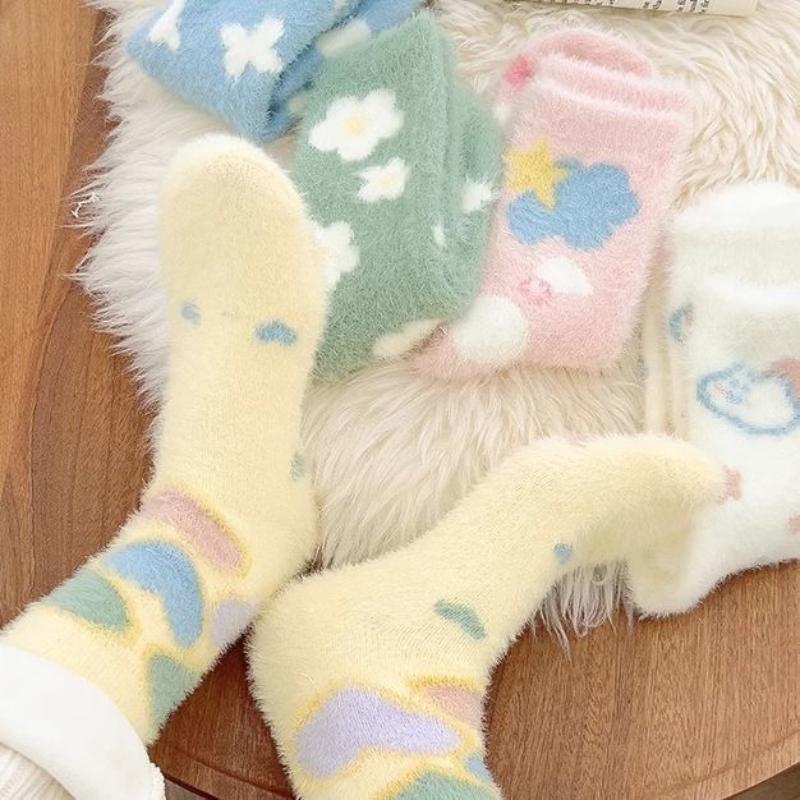 5 Pairs Cartoon Warm Thick Mink Plush Socks Versatile Butterfly White Cloud Mid Socks Casual Comfortable Women S Socks
5 Pairs Cartoon Warm Thick Mink Plush Socks Versatile Butterfly White Cloud Mid Socks Casual Comfortable Women S Socks