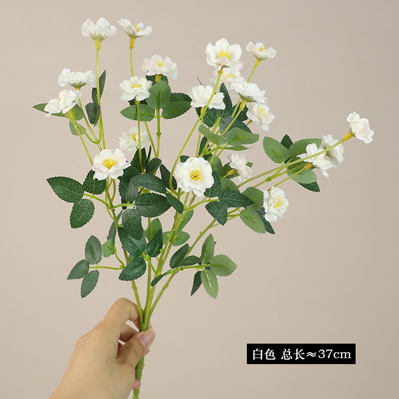 The new simulation bundle of roses, Xiaoyue Jimei, light luxury home furnishing hotel model room decoration flower arrangement simulation rose flower білий
The new simulation bundle of roses, Xiaoyue Jimei, light luxury home furnishing hotel model room decoration flower arrangement simulation rose flower білий